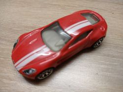 Aston Martin One 77